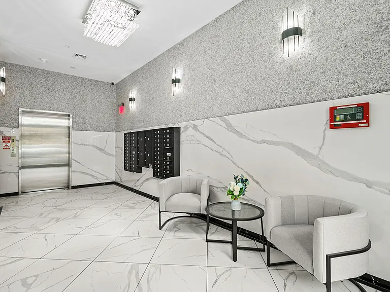 15 W End Ave #PHA — Photo 14