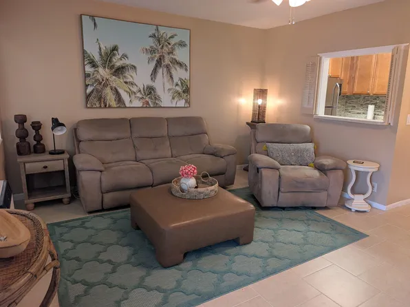 190 Easthampton H, West Palm Beach, FL