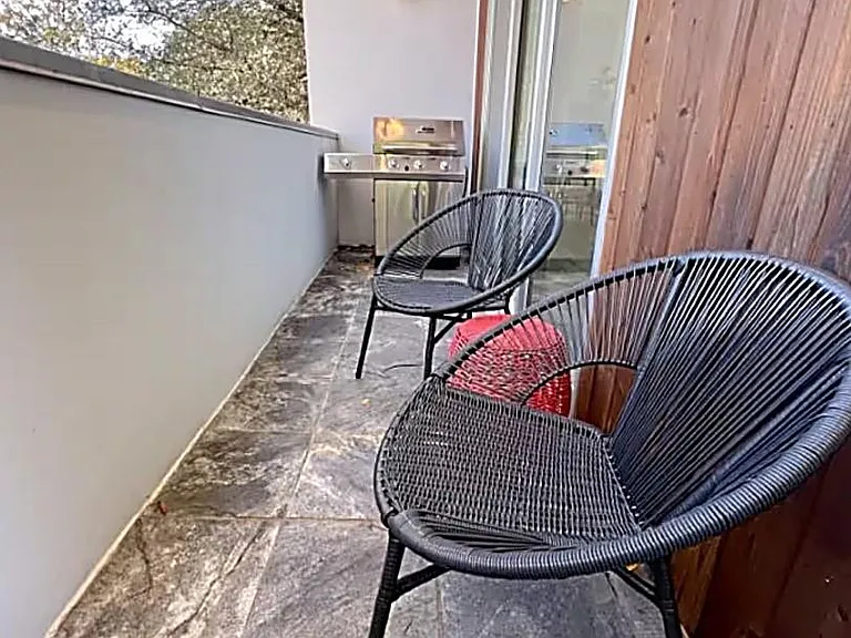 4904 S Shepherd Dr — Photo 20