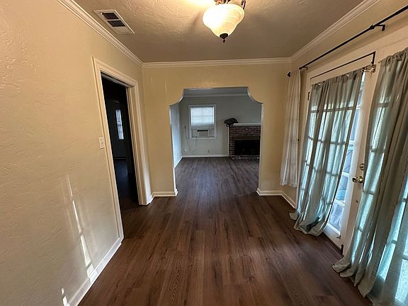 3rd image of 1600 Virginia Ave