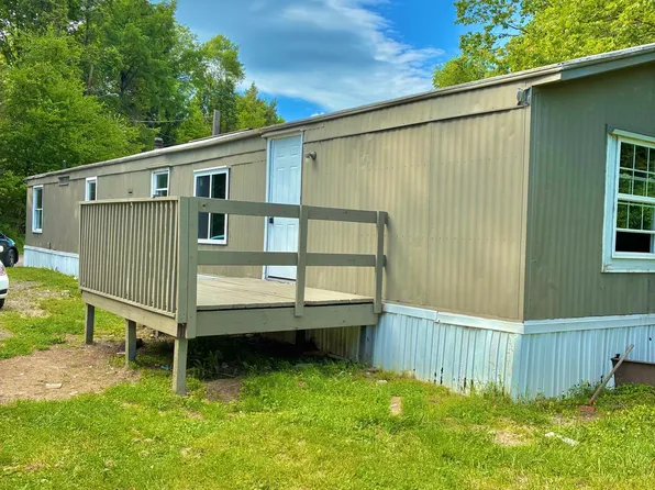 45 Pine Dr, Dallas, PA 18612