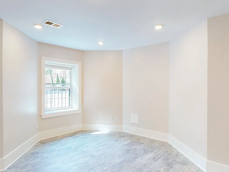 3001 11th St NW #1 — Photo 13