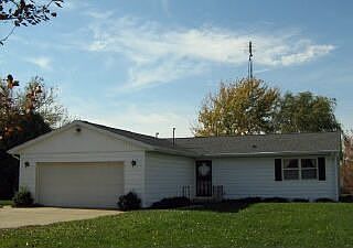 1st image of 202 Falcon Crest Dr