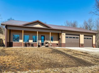 2325 Carver Rd, Winterset, IA 50273
