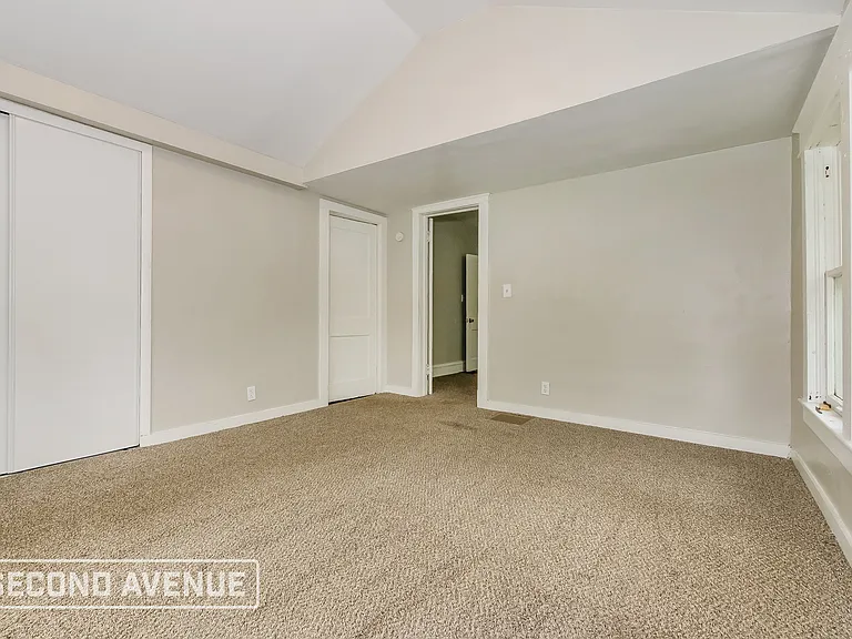 7945 Euclid Ave — Photo 13