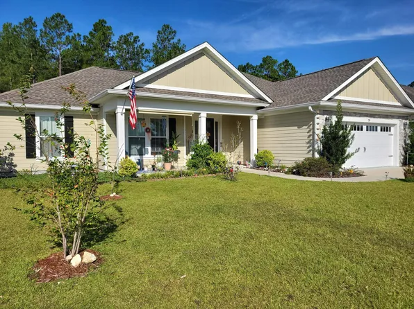 28 Manchester Dr, Crawfordville, FL 32327