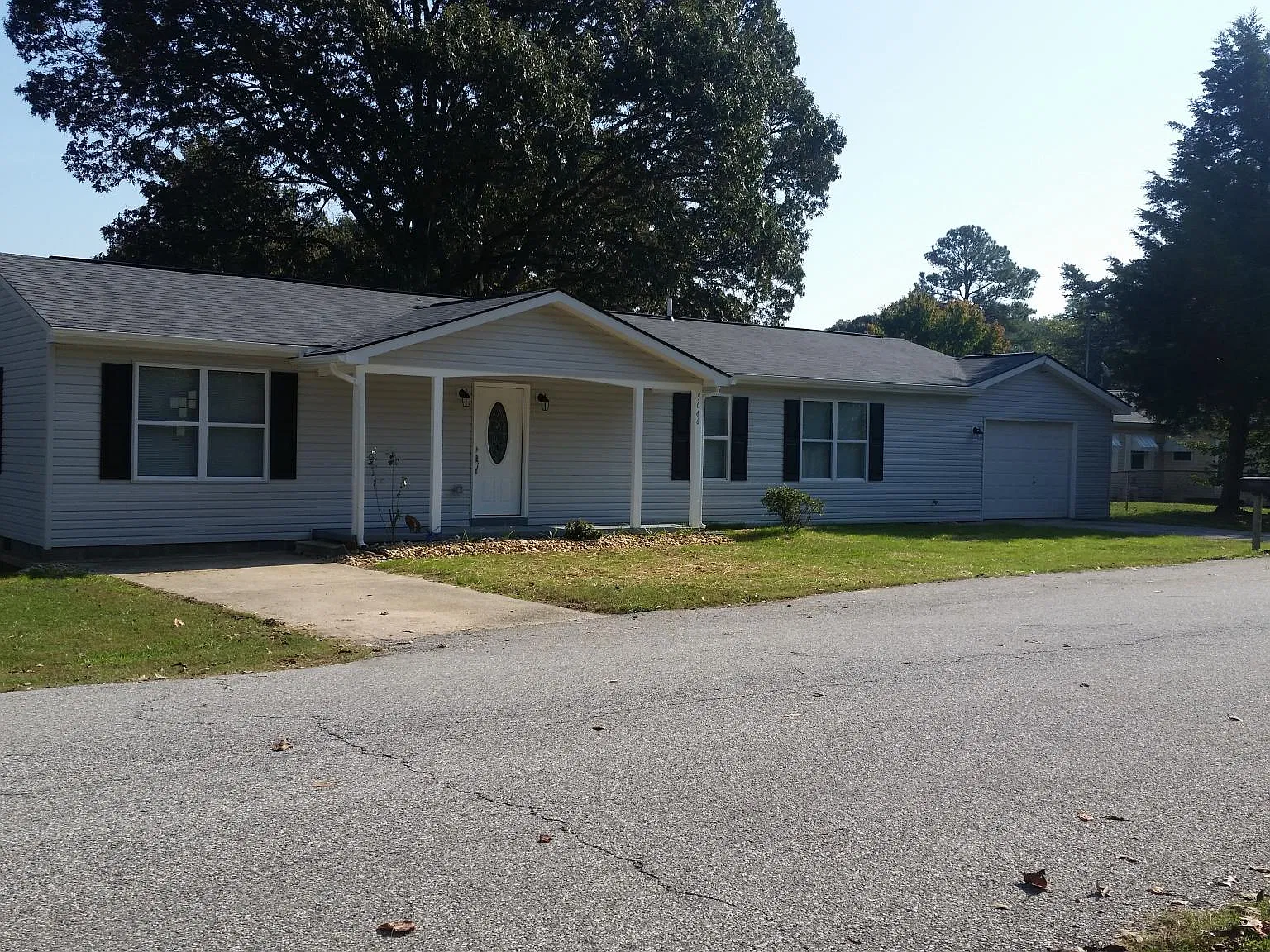 3 bed, 1200 sqft, $2,250 — Photo 1