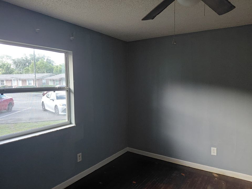 1st image of 8078 Parental Cir #8078