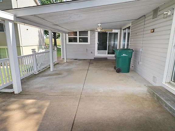 5th image of 1792 Fairfax Dr