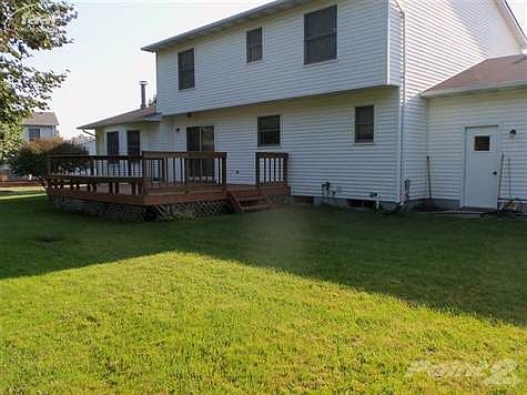 3rd image of 12140 Birchwood Ln