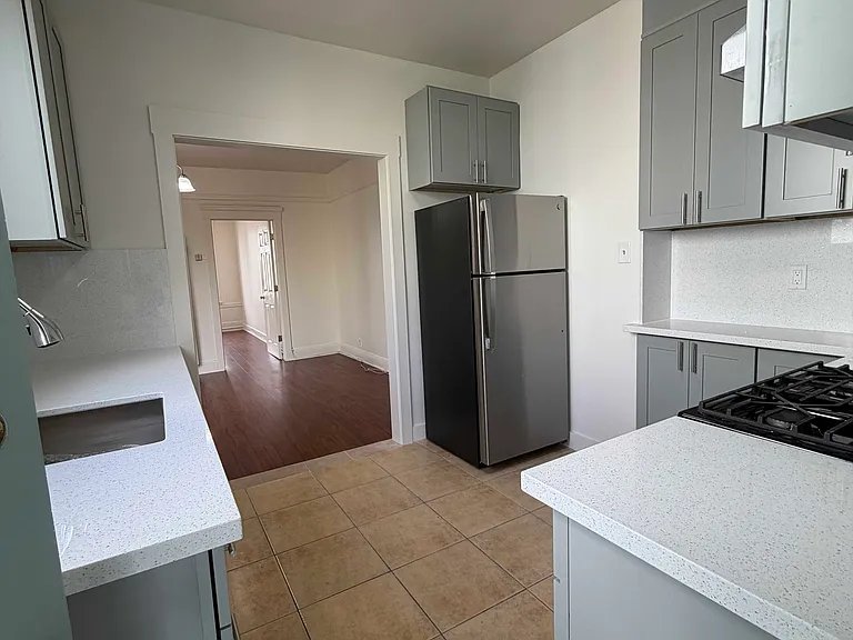 2835 Anza St #1 — Photo 2