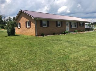 159 Ivanhoe Rd, Max Meadows, VA 24360