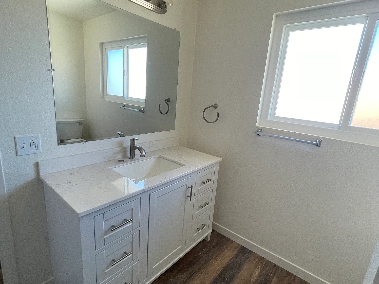 2 bed, 1.5 bath, 920 sqft, $2,950 — Photo 1