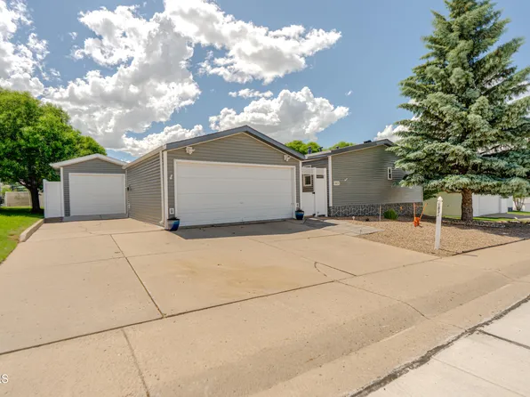 1837 N Valley Loop, Bismarck, ND 58503
