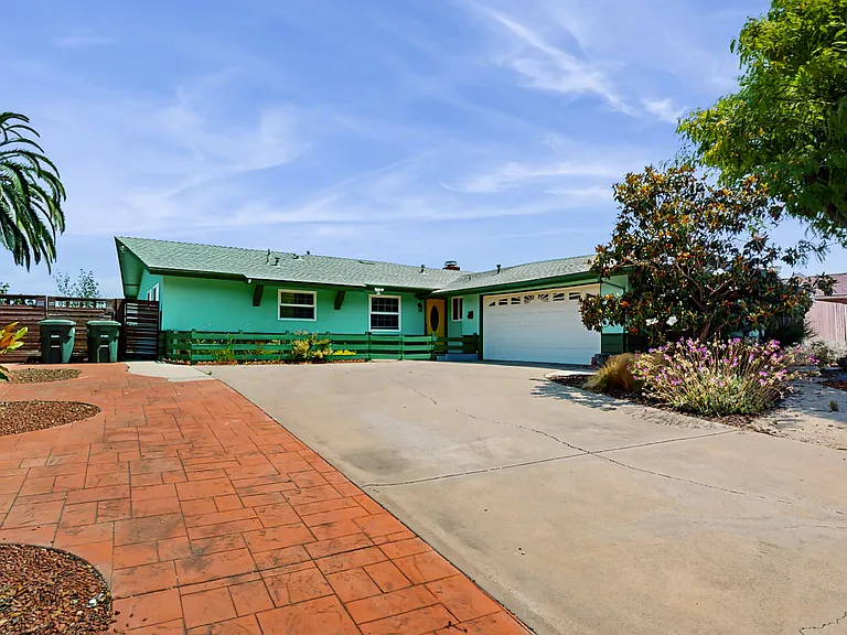 12538 Buckskin Trl — Photo 1