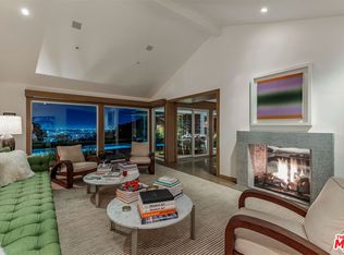 8814 Pinto Pl, Los Angeles, CA 90069