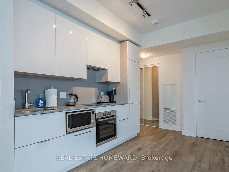 28 Freeland St #4007 — Photo 5