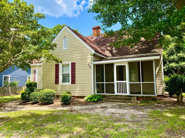 307 Lewis St, Greenville, NC 27858