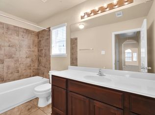 1940 Golden Creek Ln, Richmond, TX 77469