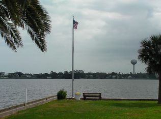 433 Silver Beach Dr, Daytona Beach, FL 32117