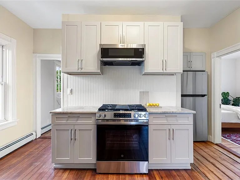 94 Grove St #3 — Photo 9