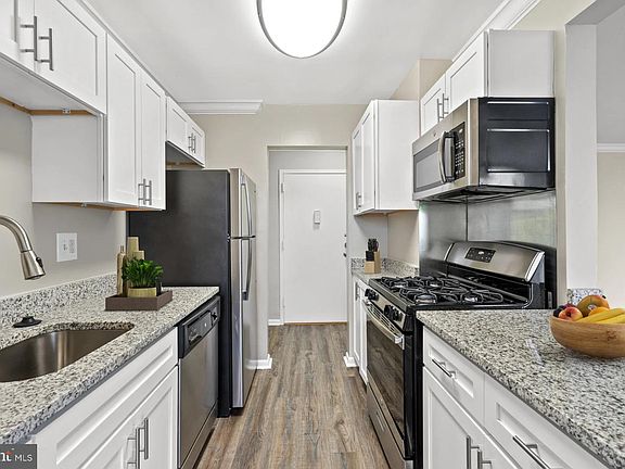 2nd image of 4300 Arlington Blvd #300-1013