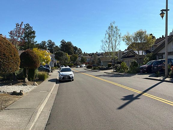 5th image of 19450 Clement Dr