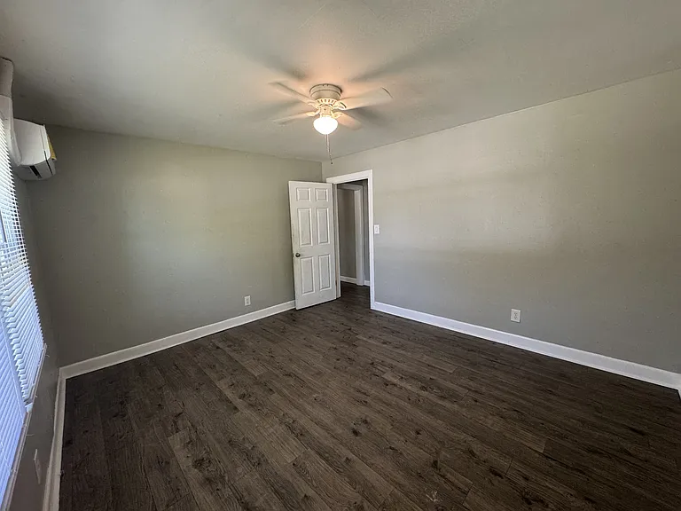 2101 Montclair Dr #3 — Photo 9