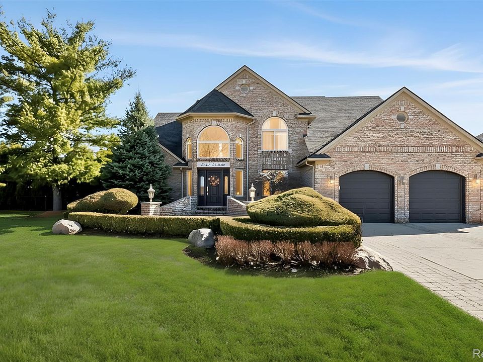 1st image of 51246 Woodside Dr