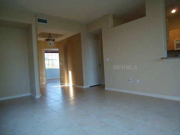 5th image of 4216 Vicenza Dr #27
