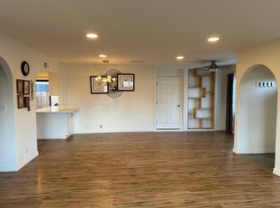 6748 Delco Ave, Winnetka, CA 91306