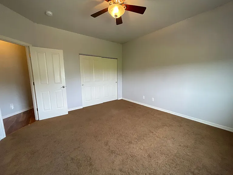 228 Winchester Creek Ave — Photo 31