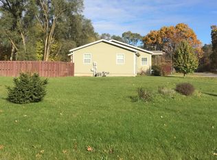 2848 S 13th St, Niles, MI 49120