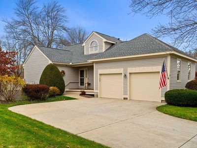 29 Pebble Beach Drive, Bedford, NH, 03110