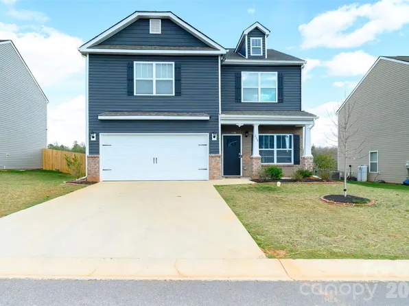 228 Ridgeview Ln, Mars Hill, NC 28754