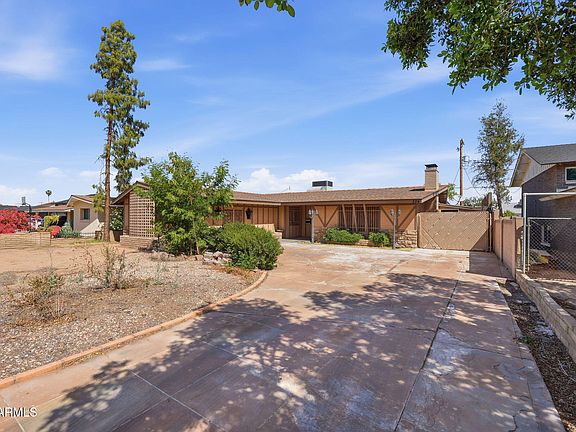 2nd image of 224 E LA JOLLA Drive