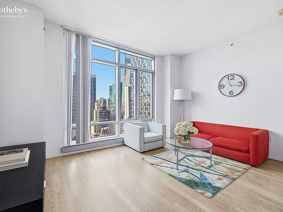 1st image of 18 W 48th St APT 31D