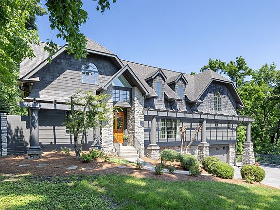 4th image of 1244 Cliftee Dr