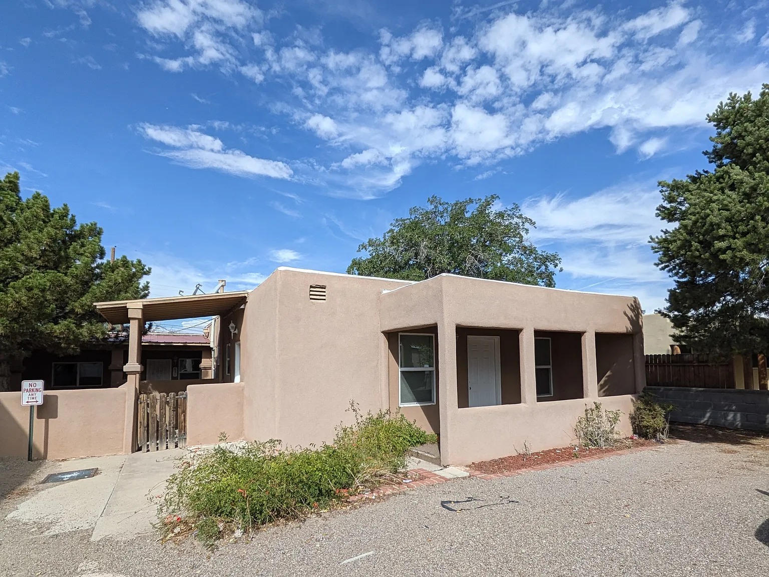 3 bed, 1350 sqft, $1,750 — Photo 1