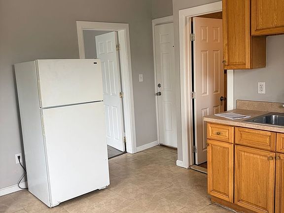 5th image of 271 Ocean Ave APT 6