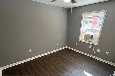 728 Saint Paul Ave — Photo 3