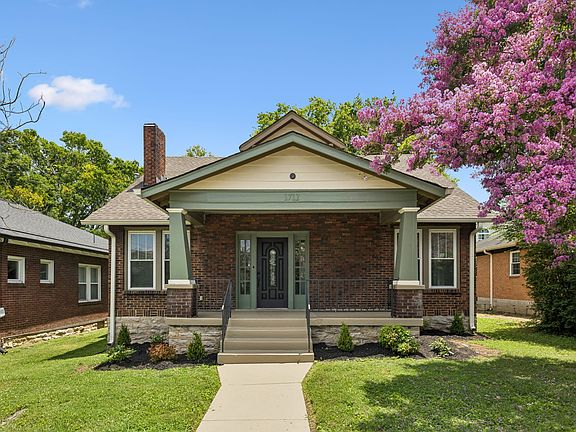 2nd image of 1712 Villa Pl