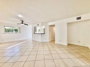 Summer Lake, Fort Lauderdale, FL 33309