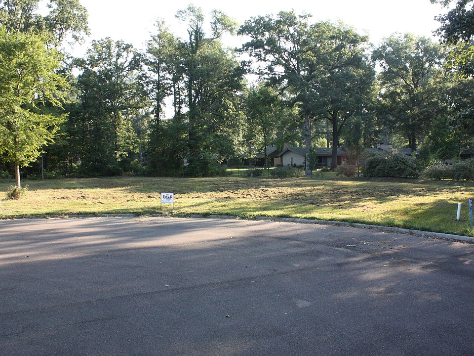 1st image of Yarborough Ct