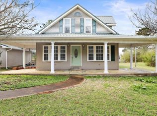 2281 Red Dog Rd, Carthage, MS 39051