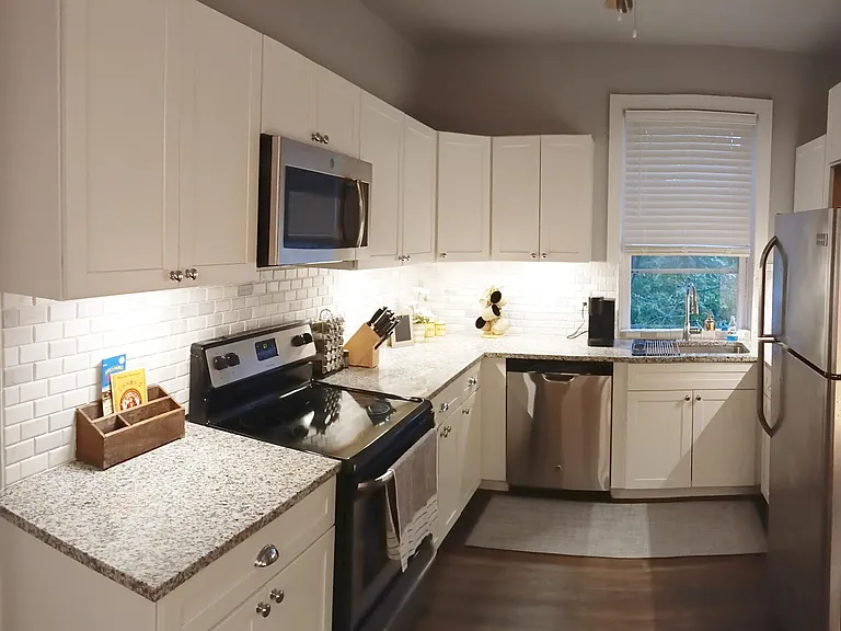 69 W Middle St #B — Photo 4