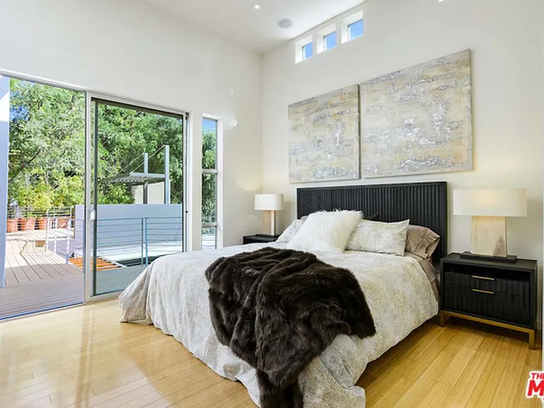 9047 Norma Pl — Photo 11