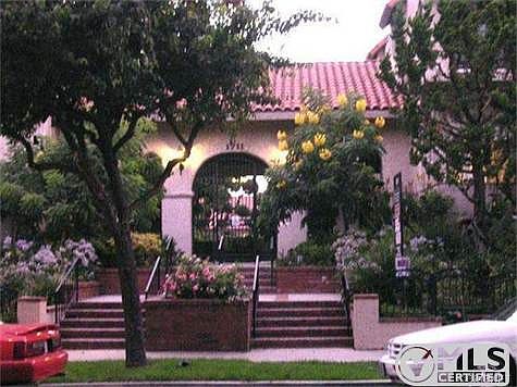 1st image of 1711 Grismer Ave APT 50