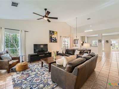 2016 Northview Dr, San Marcos, TX, 78666
