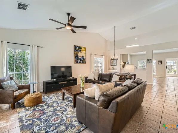 2016 Northview Dr, San Marcos, TX 78666